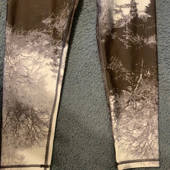 Forest Print Aerie Leggings - Picture 3 of 7